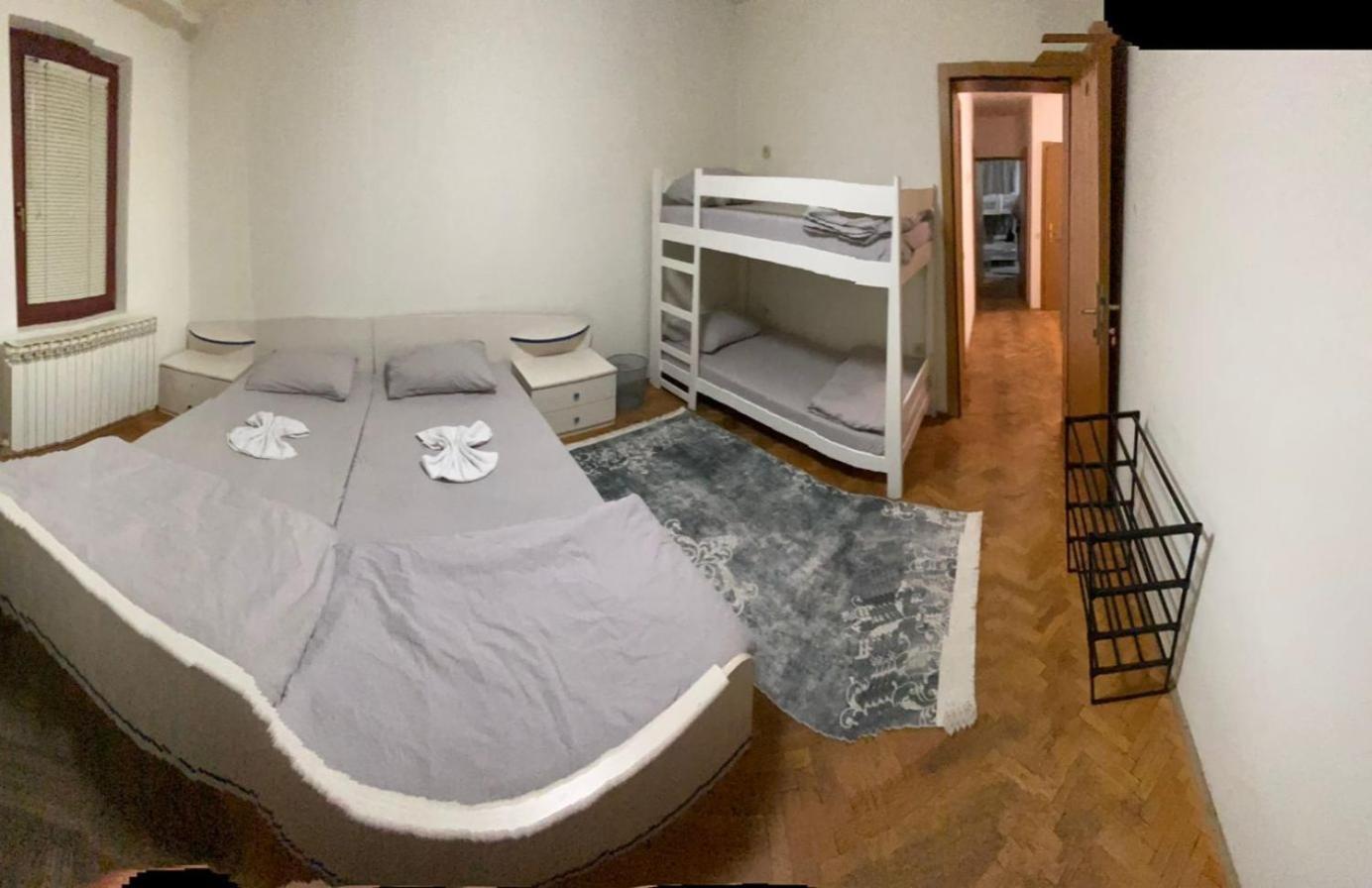 Hostel Center Luxury Sarajevo Rum bild