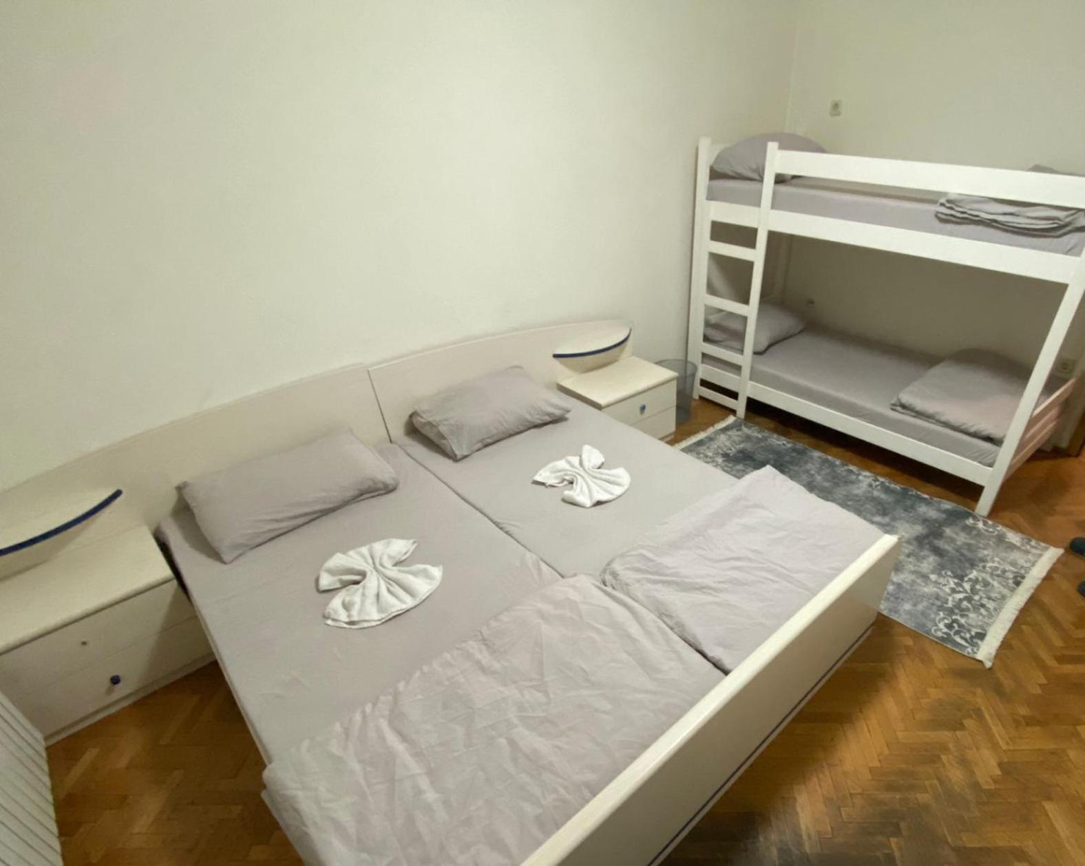 Hostel Center Luxury Sarajevo Rum bild
